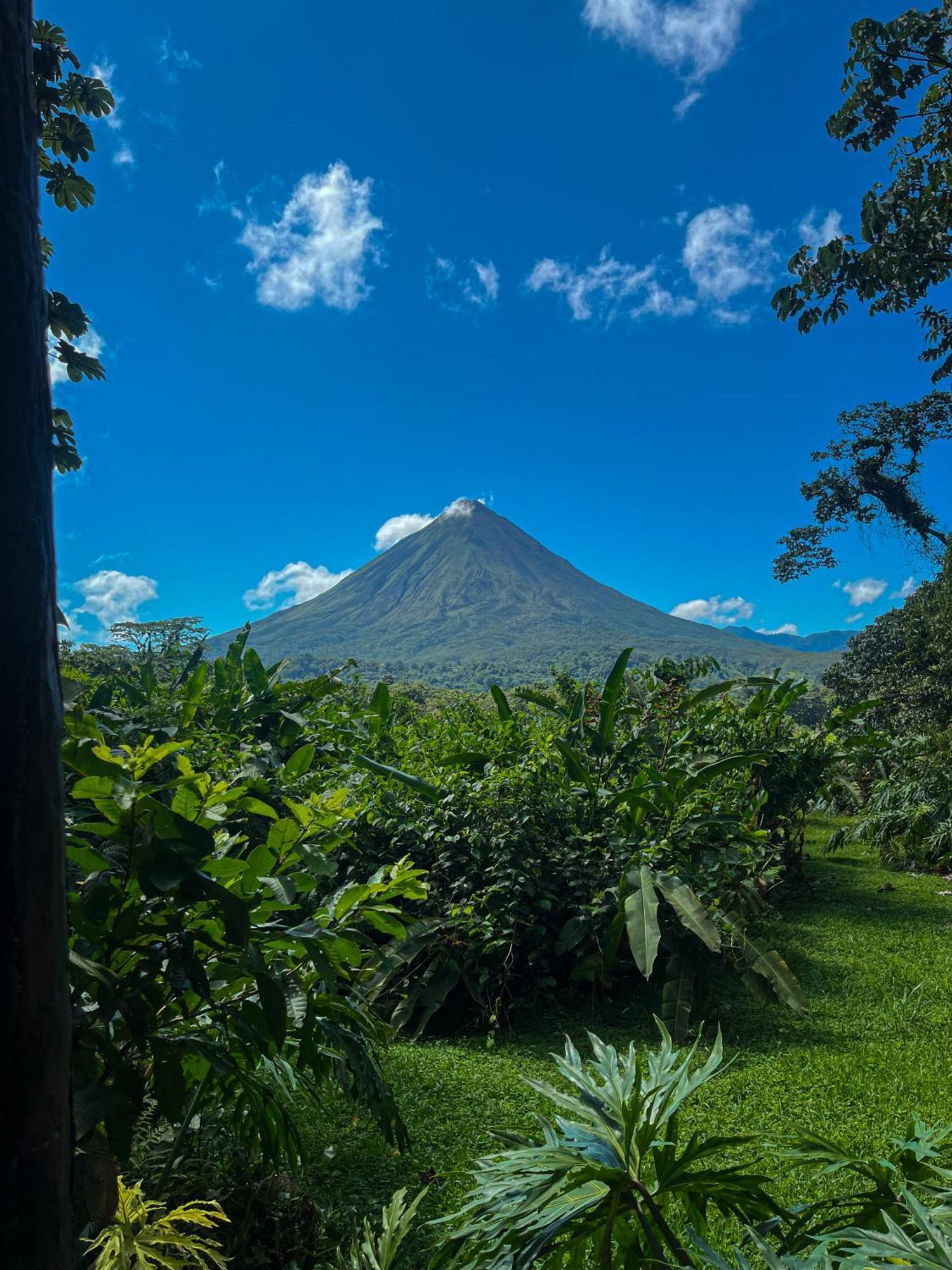 Arenal Roca Suites La Fortuna Exterior foto